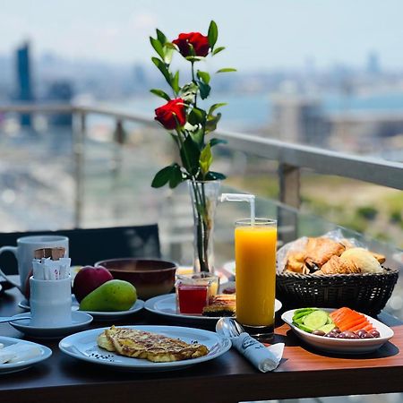 Louis V Hotel Beirut Exteriör bild