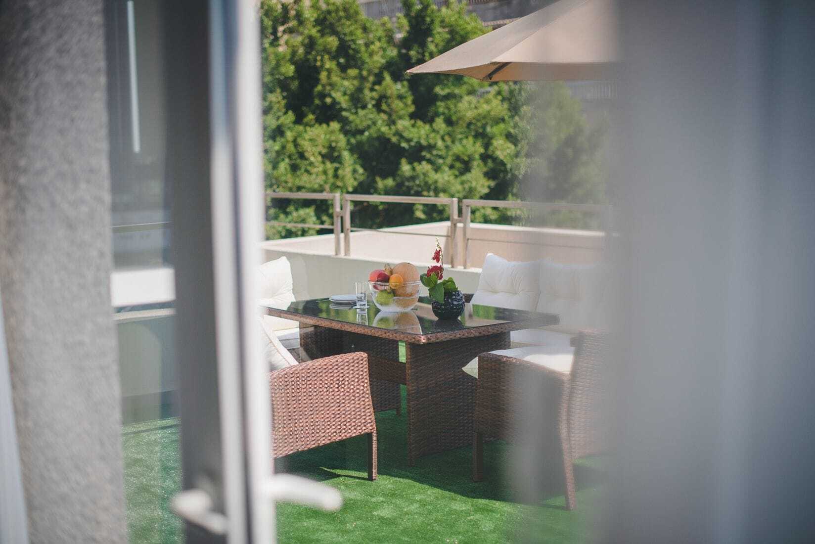 Louis V Hotel Beirut Exteriör bild